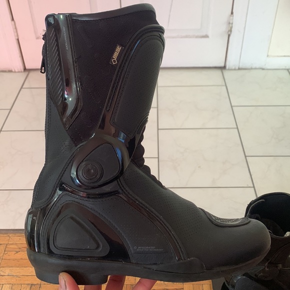DAINESE BOOT - Picture 2 of 8